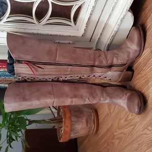 Freebird by Steven 'Catrina' Tall Boots size 7 in Dusty Rose